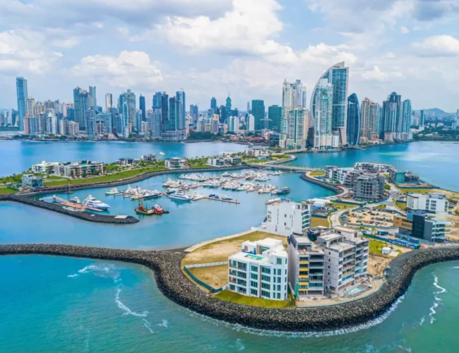 ¿Por qué contratar una empresa inmobiliaria en Panamá si vives en Guatemala?